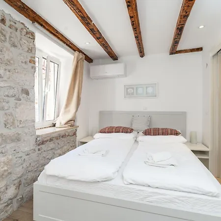 Two Friends Palace ゲストハウス