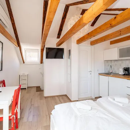 Two Friends Palace Penzion