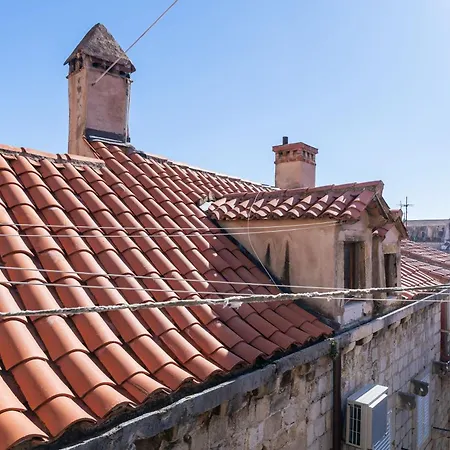 Two Friends Palace Guest house