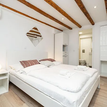 Penzion Two Friends Palace 3*