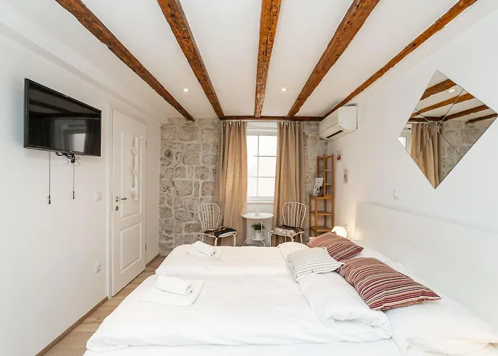 ゲストハウス Two Friends Palace